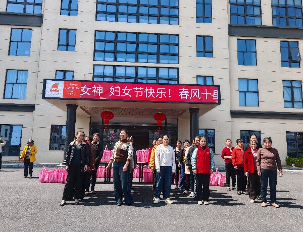 온유함에는 힘이 있고, 고난은 찬란함을 꽃피운다.